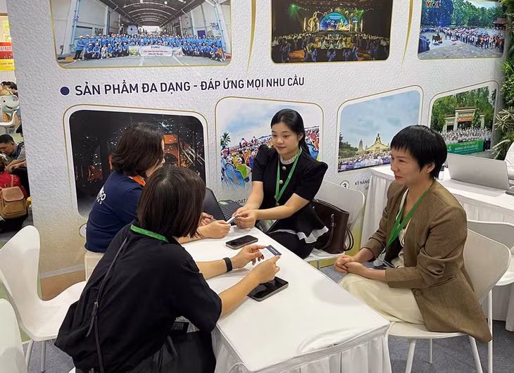 Doanh nghiệp tăng cường kết nối B2B để tháo gỡ những khó khăn của thị trường. Ảnh: Bích Huệ