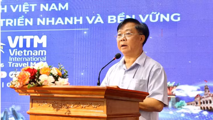 Phó Cục trưởng Cục Du lịch Quốc gia Việt Nam Phạm Văn Thủy phát biểu tại sự kiện.