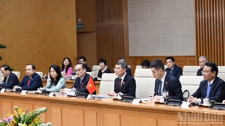 Thủ tướng Chính phủ Lê Minh Hưng và lãnh đạo các bộ, ngành Việt Nam tham dự cuộc hội kiến. (Ảnh: Trần Hải)