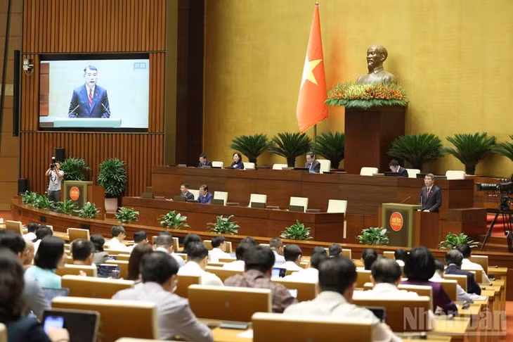 Toàn cảnh phiên họp chiều 9/4. (Ảnh: DUY LINH)