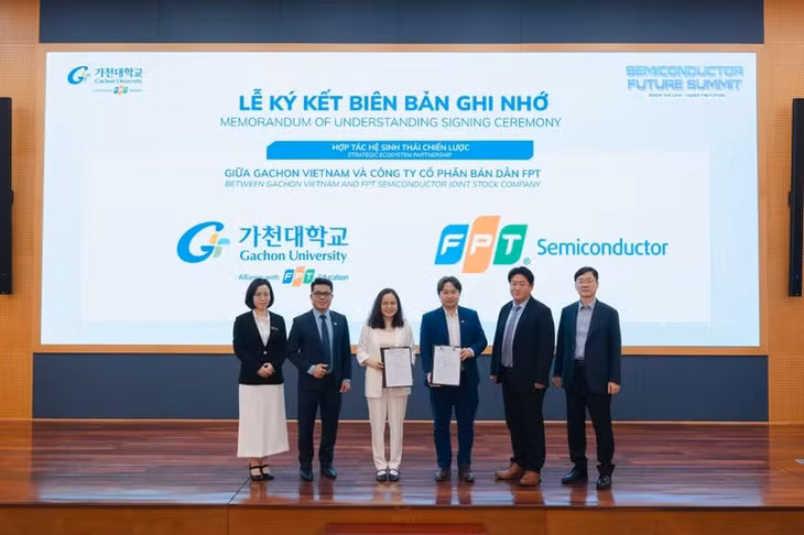 Lễ ký kết hợp tác giữa Gachon Vietnam và FPT Semiconductor.