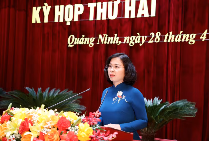 Đồng chí Trịnh Thị Minh Thanh, Phó Bí thư Thường trực Tỉnh ủy, Chủ tịch HĐND tỉnh, phát biểu bế mạc kỳ họp.