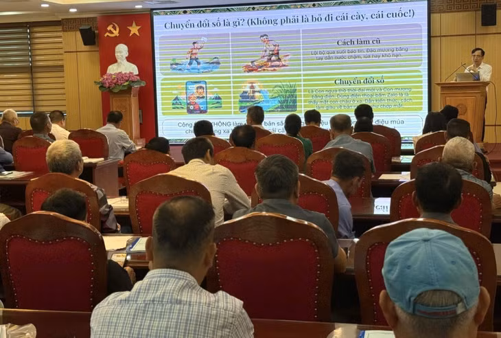 Sở Dân tộc và Tôn giáo tỉnh Quảng Ninh tổ chức hội nghị tập huấn kỹ năng chuyển đổi số cho người có uy tín.