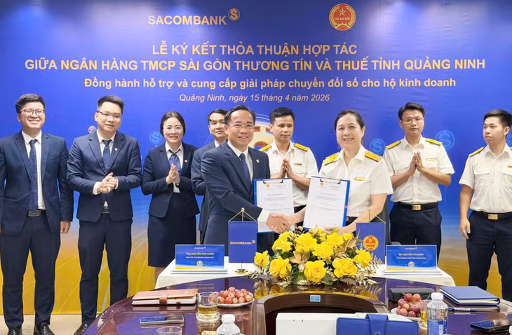 Quang cảnh lễ ký kết