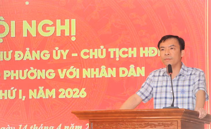 Đồng chí Đàm Trung Hiếu, Bí thư Đảng ủy, Chủ tịch HĐND phường Hiệp Hòa phát biểu chỉ đạo tại hội nghị.