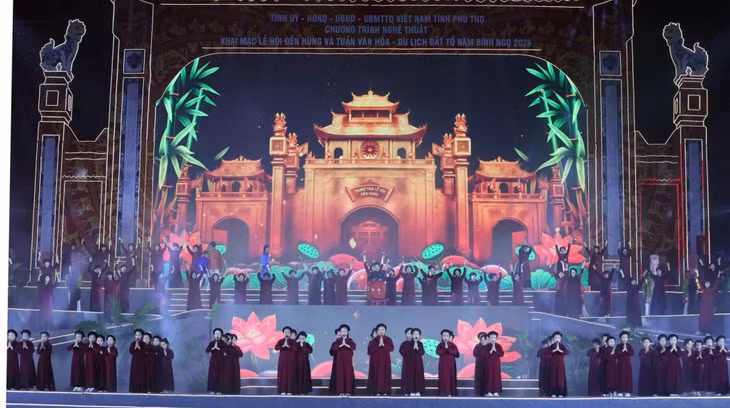 Tiết mục hấp dẫn tại chương II.