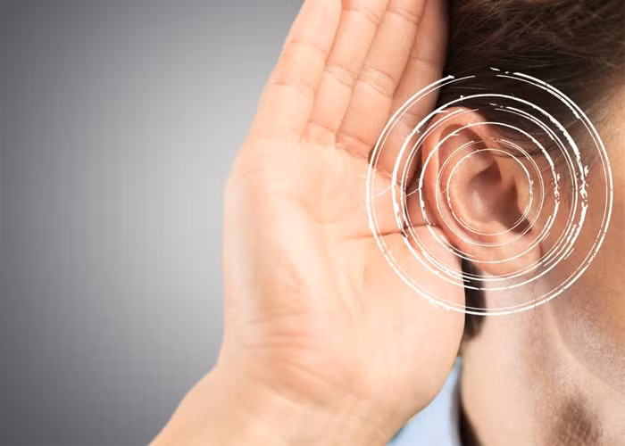 Không chỉ gây hại cho tim, gan hay phổi, thuốc lá và rượu bia còn là những yếu tố nguy cơ âm thầm làm suy giảm thính lực.