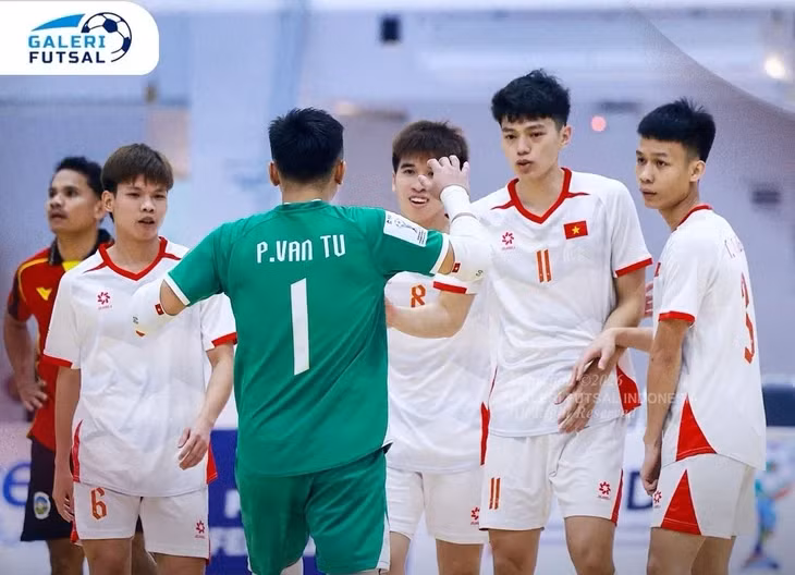 Niềm vui chiến thắng của đội tuyển futsal Việt Nam trước Timor Leste - Ảnh: GALERI FUTSAL