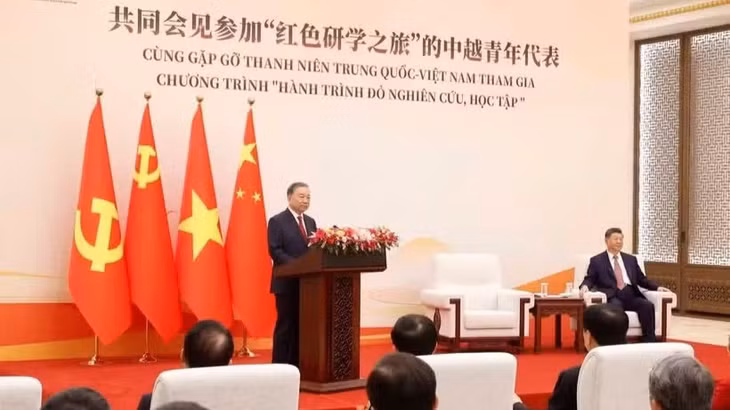 Tổng Bí thư, Chủ tịch nước Tô Lâm phát biểu tại buổi gặp gỡ thanh niên hai nước tham gia chương trình “Hành trình Đỏ nghiên cứu, học tập”. (Ảnh: TTXVN)