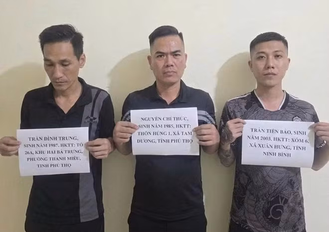 3 đối tượng tại bắt tại cơ quan công an tỉnh Phú Thọ. Ảnh: Công an Phú Thọ