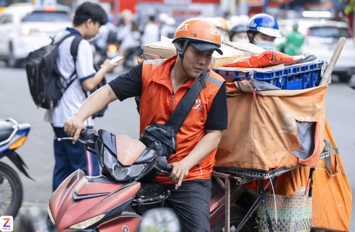 Thời trang là một trong những ngành hàng có doanh thu ấn tượng nhất sàn TMĐT. Ảnh: Phương Lâm.