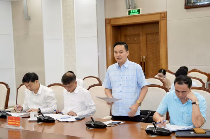 Lãnh đạo Ban Quản lý KKT phát biểu tại cuộc họp.