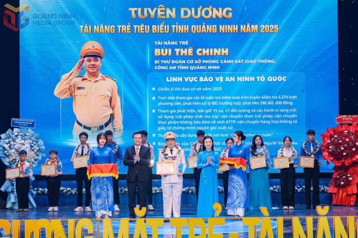 Thượng úy Bùi Thế Chinh vinh dự được trao danh hiệu “Tài năng trẻ tiêu biểu” tỉnh Quảng Ninh năm 2025.