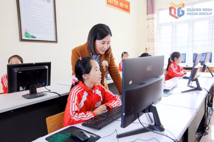 Chuyển đổi số, ứng dụng công nghệ thông tin được ứng dụng mạnh mẽ trong lĩnh vực giáo dục tại xã Hải Ninh.