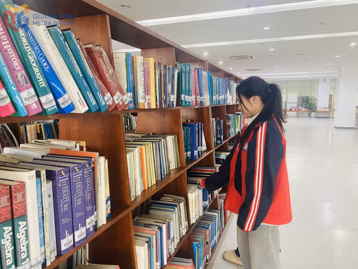 Thư viện tỉnh là địa chỉ thu hút độc giả mỗi ngày.