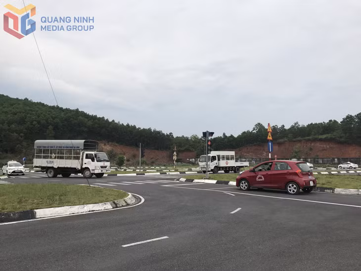 Việc tăng cường kiểm tra của cơ quan chức năng đã ngăn chặn có hiệu quả hành vi gian lận trong sát hạch lái xe ở Quảng NInh.
