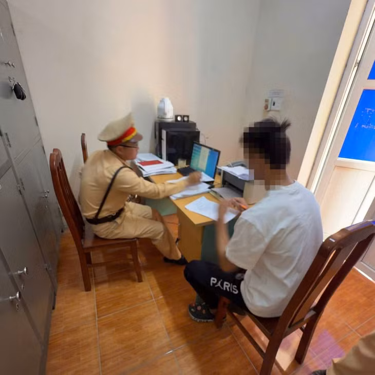Nhóm thanh niên ở Phường Hoà Bình bị xử lý. Ảnh: Công an Phú Thọ