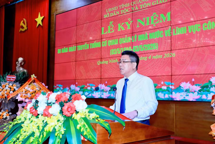 Đồng chí Lục Thành Chung, Giám đốc Sở Dân tộc và Tôn giáo tỉnh đọc diễn văn kỷ niệm 80 năm Ngày truyền thống cơ quan quản lý nhà nước về lĩnh vực công tác dân tộc.