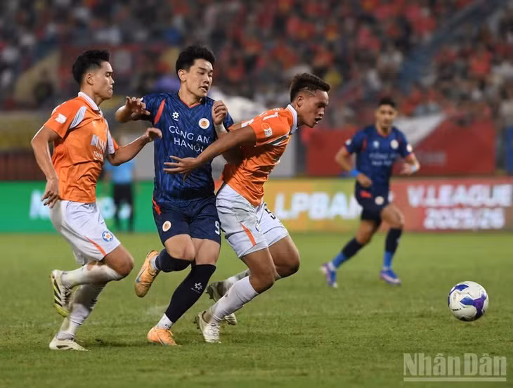 Đình Bắc thi đấu thăng hoa.