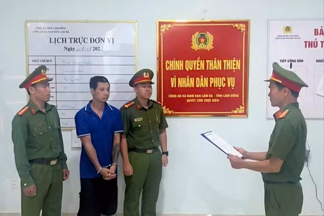 Nguyễn Xuân Bình bị khởi tố, bắt tạm giam để điều tra về hành vi vi phạm pháp luật. Ảnh: Công an cung cấp