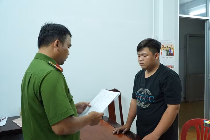 Hỗn chiến bằng bom xăng và súng tự chế ở Cần Thơ, 6 đối tượng bị khởi tố ảnh 5