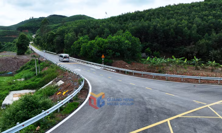 Tuyến đường tỉnh 342 qua huyện Ba Chẽ vừa được đầu tư hoàn thành.