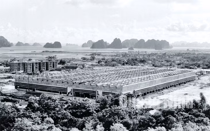Nhà máy cơ khí Cẩm Phả trước đổi mới. Ảnh tư liệu