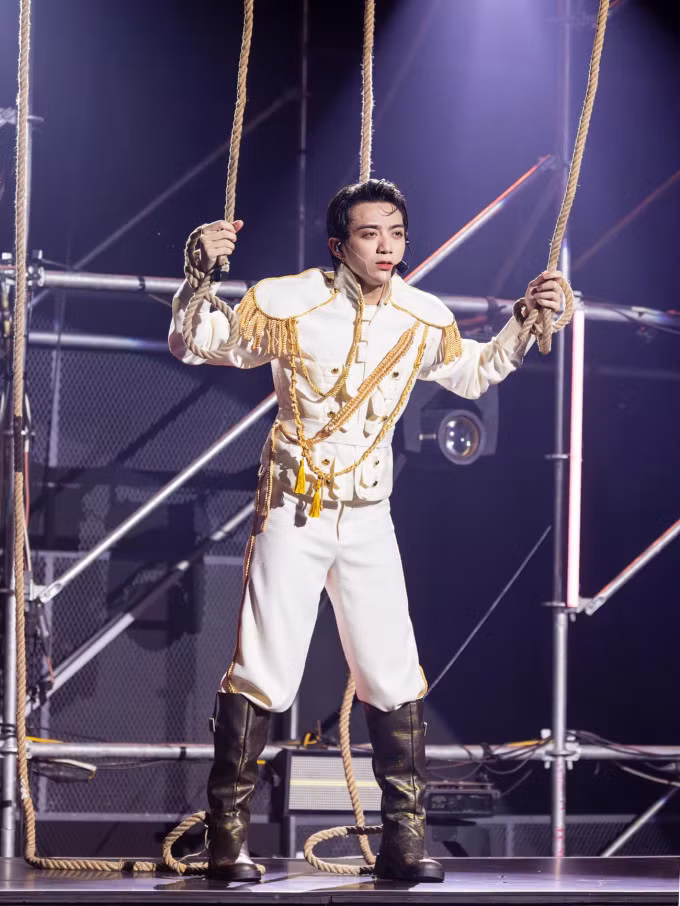 Ở vòng công diễn hai, anh hóa thân hoàng tử trong vương quốc đồ chơi, "đốn tim" nhiều fan nữ. Soobin được khán giả nhận xét là nghệ sĩ đa tài bởi có giọng hát hay, nhảy tốt, ngoại hình sáng. Người xem dự đoán anh vào sâu, thuộc nhóm chiến thắng trong chương trình.