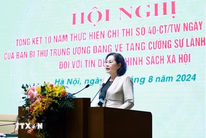 Thống đốc Ngân hàng Nhà nước Việt Nam Nguyễn Thị Hồng phát biểu khai mạc hội nghị. (Ảnh: Dương Giang/TTXVN)