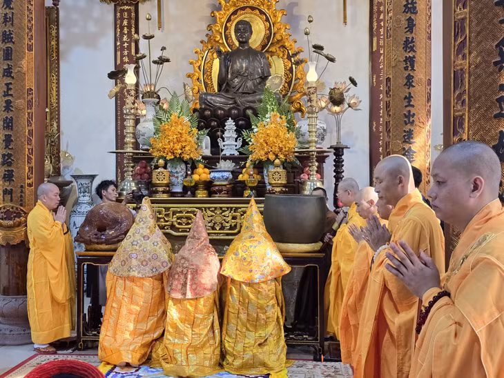 Đại lễ cầu siêu nạn nhân tử vong do tai nạn giao thông năm 2024 ảnh 6