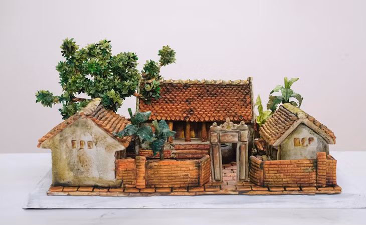 Bộ bánh Trung thu tiểu cảnh ngôi nhà Bắc Bộ của chị và những người cộng sự đã làm cư dân mạng “nửa tin nửa ngờ” vì sự công phu và tỉ mỉ từng chi tiết. Ảnh: Nhân vật cung cấp