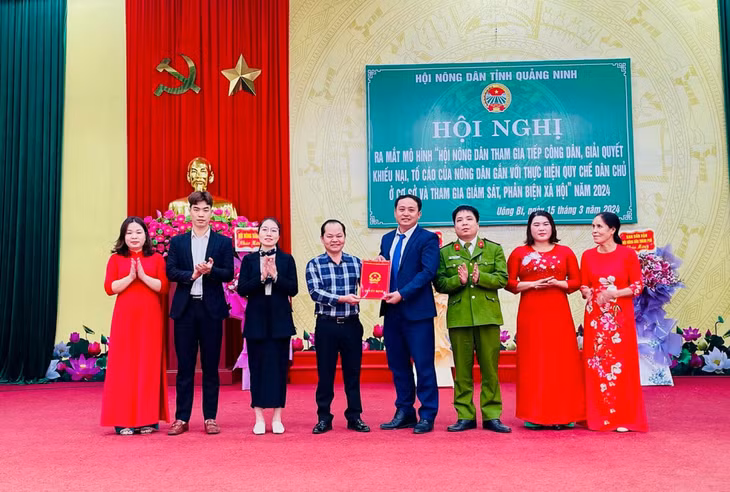 HND phường Phương Nam (TP Uông Bí) ra mắt mô hình “HND tham gia tiếp công dân, giải quyết KNTC của nông dân gắn với thực hiện quy chế dân chủ ở cơ sở và tham gia giám sát, phản biện xã hội”.