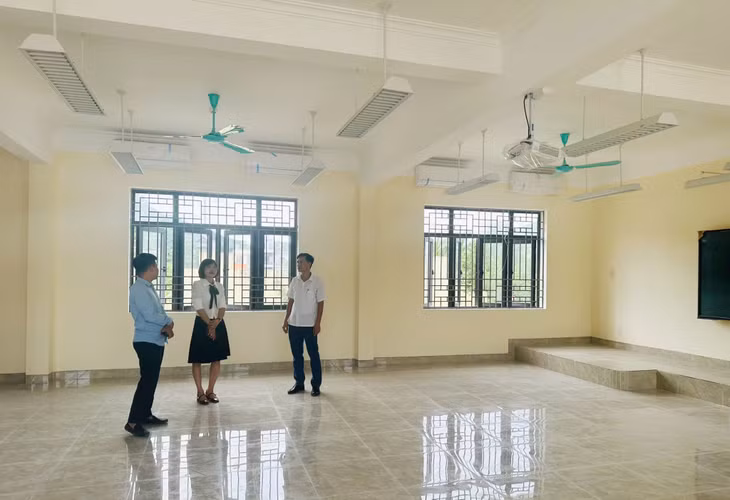 Phòng chức năng của Trường THCS thị trấn Ba Chẽ (huyện Ba Chẽ) được đầu tư hiện đại.