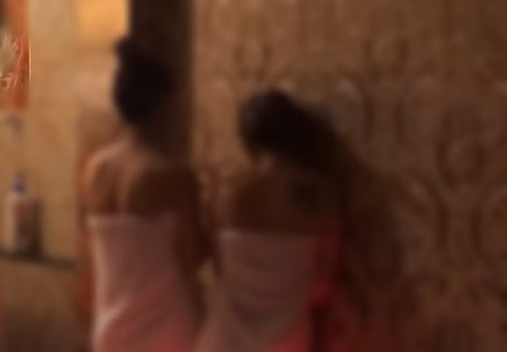Rất nhiều cô gái trẻ bị lừa bán vào tiệm massage và bị biến thành "món" hàng. (ảnh minh họa)