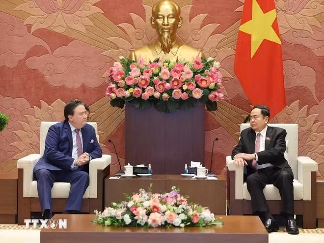 Chủ tịch Quốc hội Trần Thanh Mẫn tiếp Đại sứ Hoa Kỳ tại Việt Nam Marc Evans Knapper. (Ảnh: Thống Nhất/TTXVN)