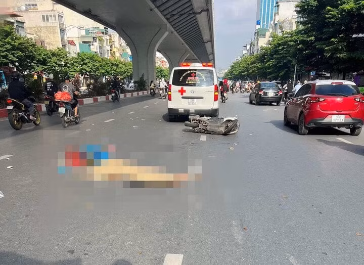Hiện trường vụ tai nạn khiến một người tử vong sáng 8/8.