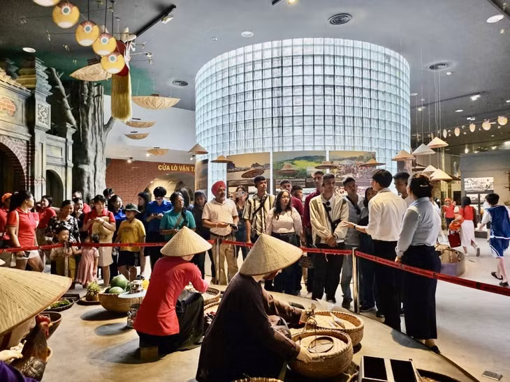 Bảo tàng Quảng Ninh là một điểm hút khách trong dịp nghỉ lễ lần này.