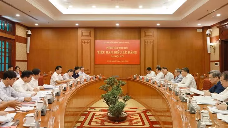 Quang cảnh phiên họp Tiểu ban Điều lệ Đảng.