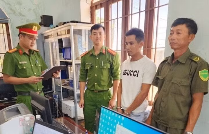 Huỳnh Văn Ý bị bắt tạm giam. (Ảnh: C.A)