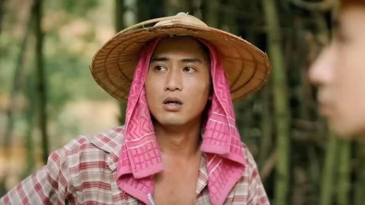 "Cuộc đời vẫn đẹp sao" và "Làng trong phố" khai thác đời sống người lao động nghèo ở thành thị.