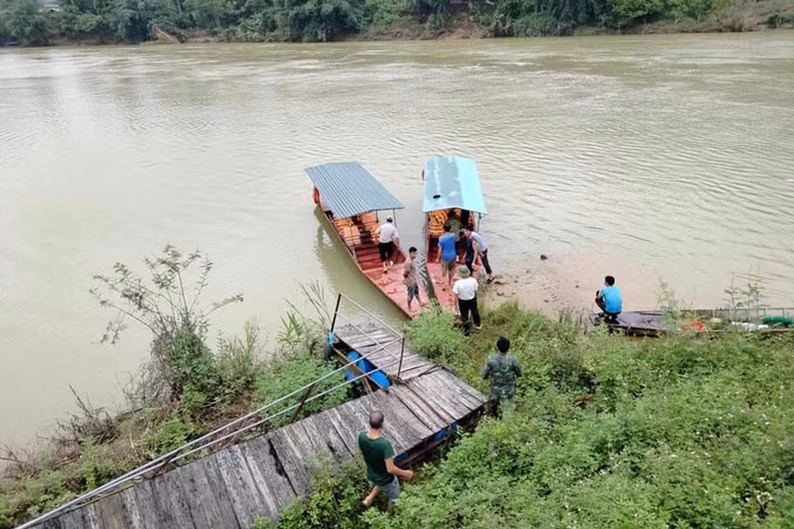 Sông Chảy, nơi đối tượng Vũ Văn Tâm phi tang xác người vợ. Ảnh: NDCC