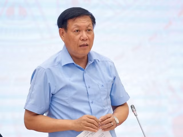 Thứ trưởng Bộ Y tế Đỗ Xuân Tuyên về việc mua sắm thuốc, vật tư y tế - Ảnh: VGP/Nhật Bắc