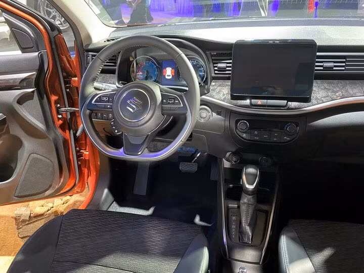 Nội thất XL7 Hybrid. (Ảnh: Đại Việt)