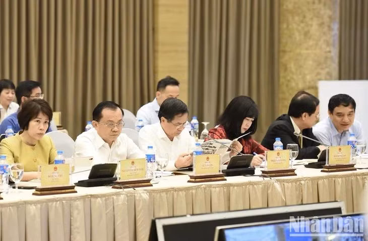 Đại diện lãnh đạo các bộ, ngành, cơ quan Trung ương tham dự Hội nghị. (Ảnh: Trần Hải)