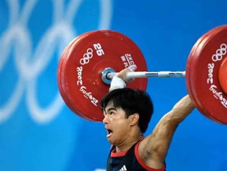 Đô cử Hoàng Anh Tuấn giành HCB Olympic 2008 tại Bắc Kinh - Ảnh tư liệu