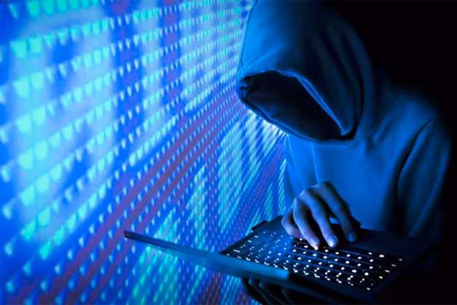 Lỗ hổng CVE-2024-21412 tồn tại trong Microsoft Defender SmartScreen đang bị các đối tượng tấn công khai thác để phát tán mã độc đánh cắp thông tin. Ảnh minh họa: Internet