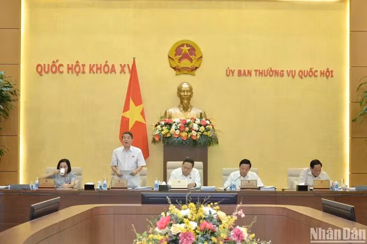 Phó Chủ tịch Quốc hội Nguyễn Đức Hải điều hành nội dung phiên họp. (Ảnh: DUY LINH)
