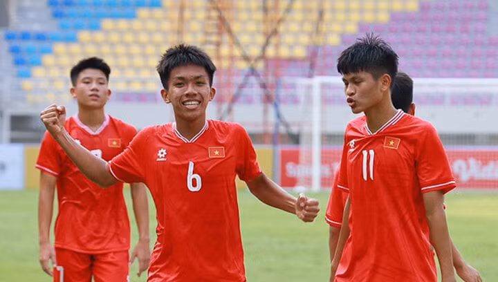 U16 Việt Nam thua đậm U16 Trung Quốc.