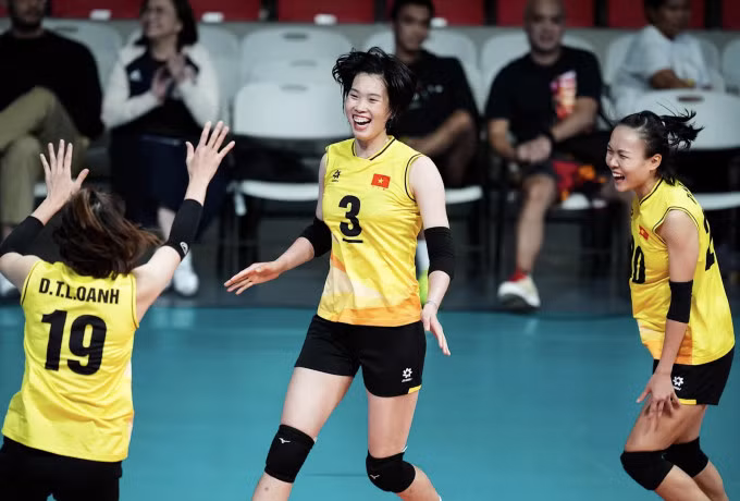 Trần Thị Thanh Thúy (giữa) và các đồng đội đạt được nhiều thành tựu trong những năm gần đây.