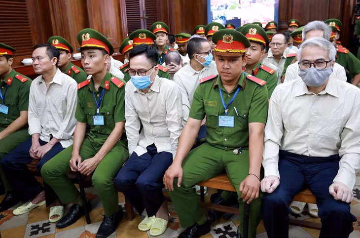 Các bị cáo tại tòa. Ảnh: PT